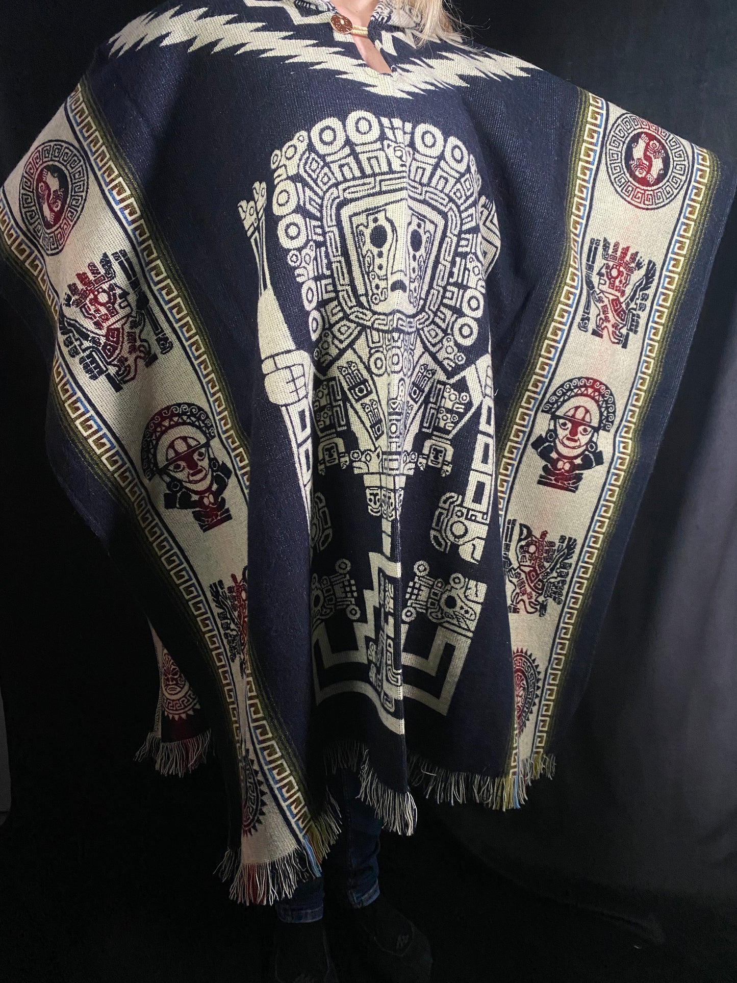 Poncho Wiracocha Otavalo-Ecuador-Arte