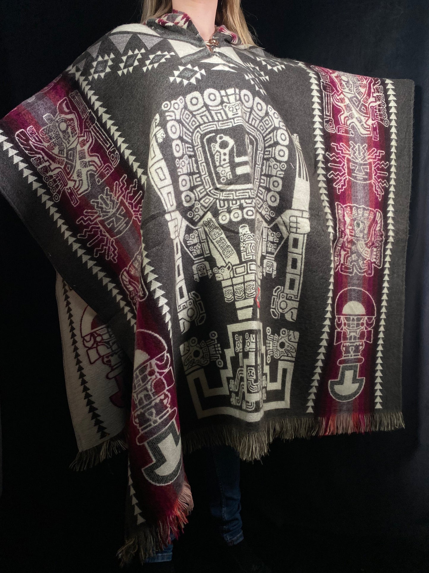 Poncho Wiracocha Otavalo-Ecuador-Arte