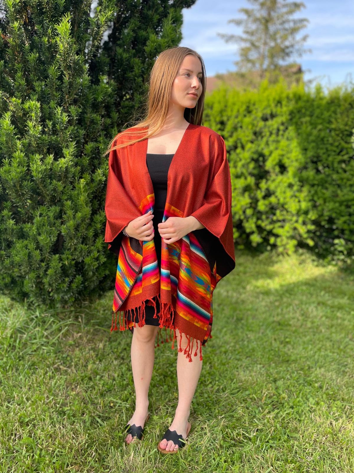 Poncho, Châle modèle ethnique avec franges