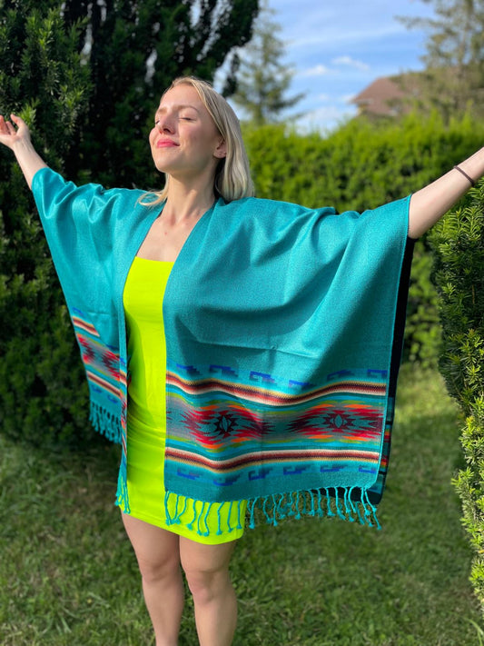 Poncho, Châle modèle ethnique avec franges