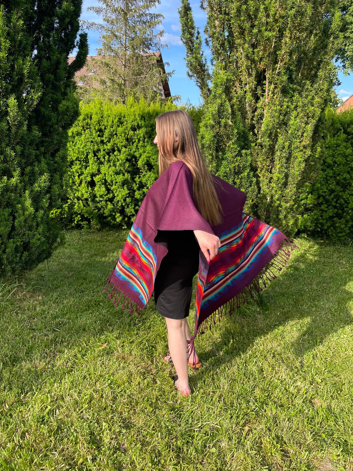 Poncho, Châle modèle ethnique avec franges