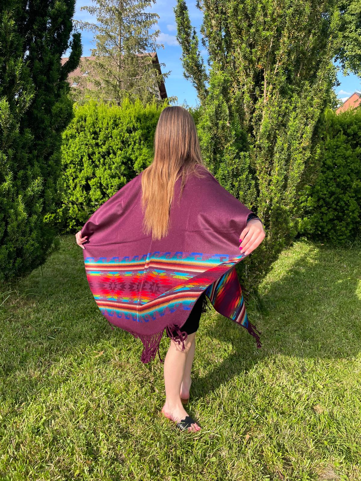 Poncho, Châle modèle ethnique avec franges