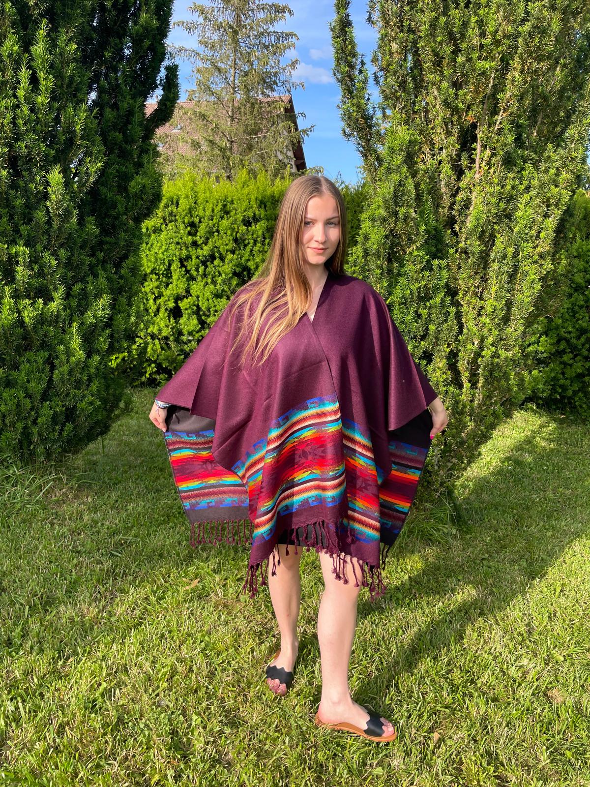 Poncho, Châle modèle ethnique avec franges