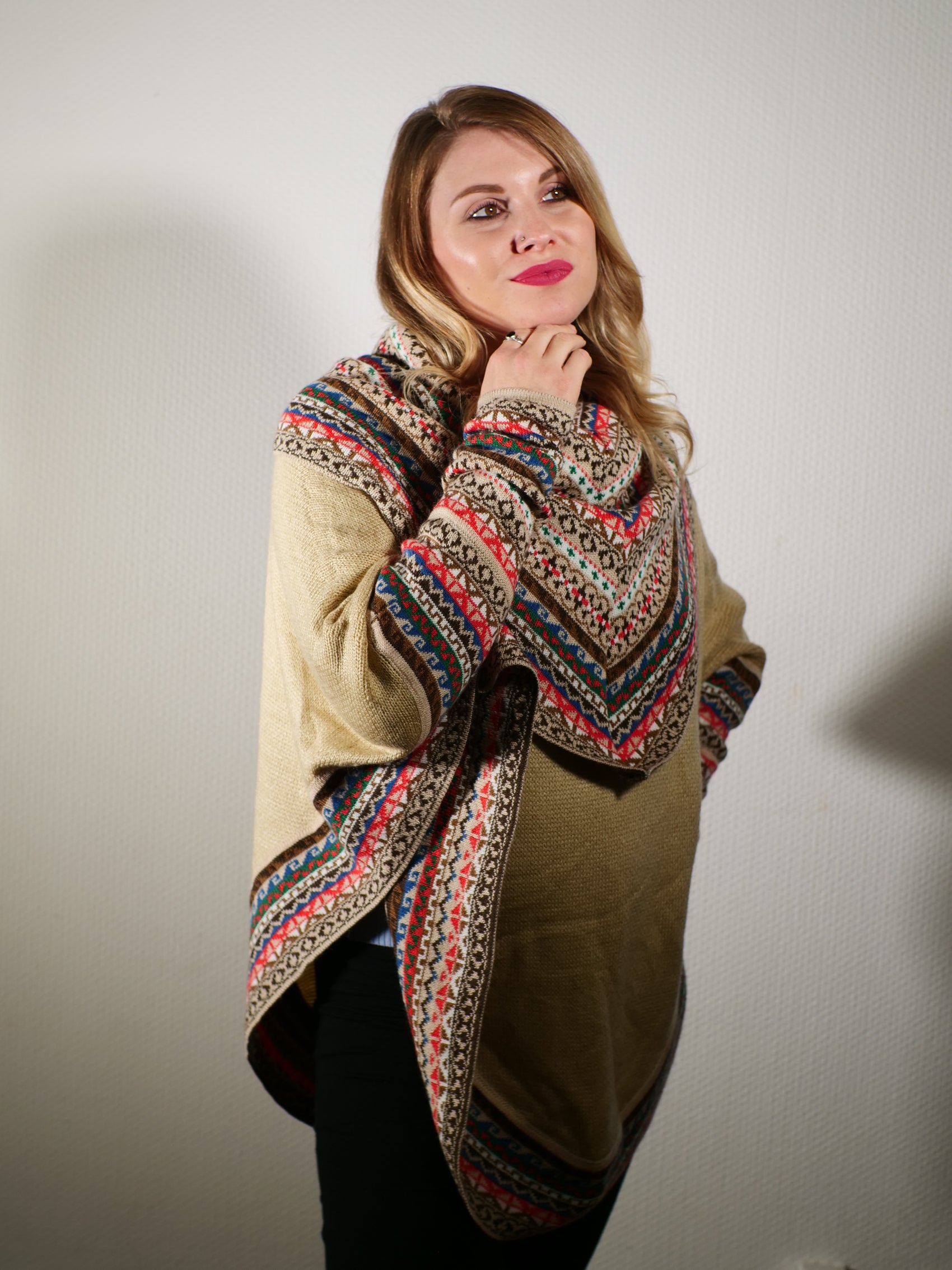 Poncho en Alpaga avec Manches