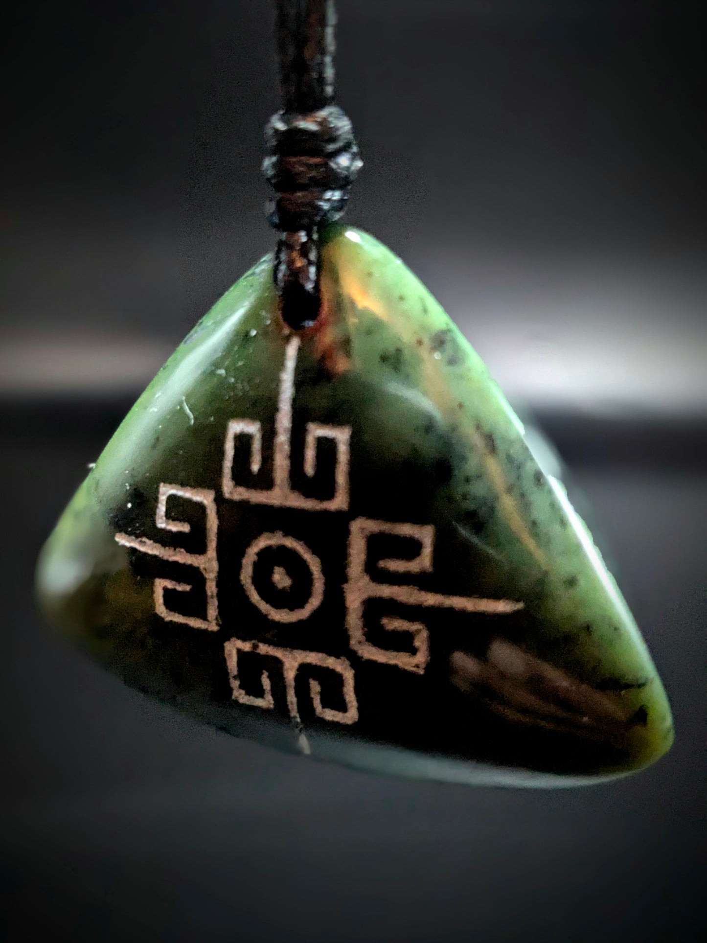 Collier Le Quatre Éléments en Pierre Jade Néphrite Translucide