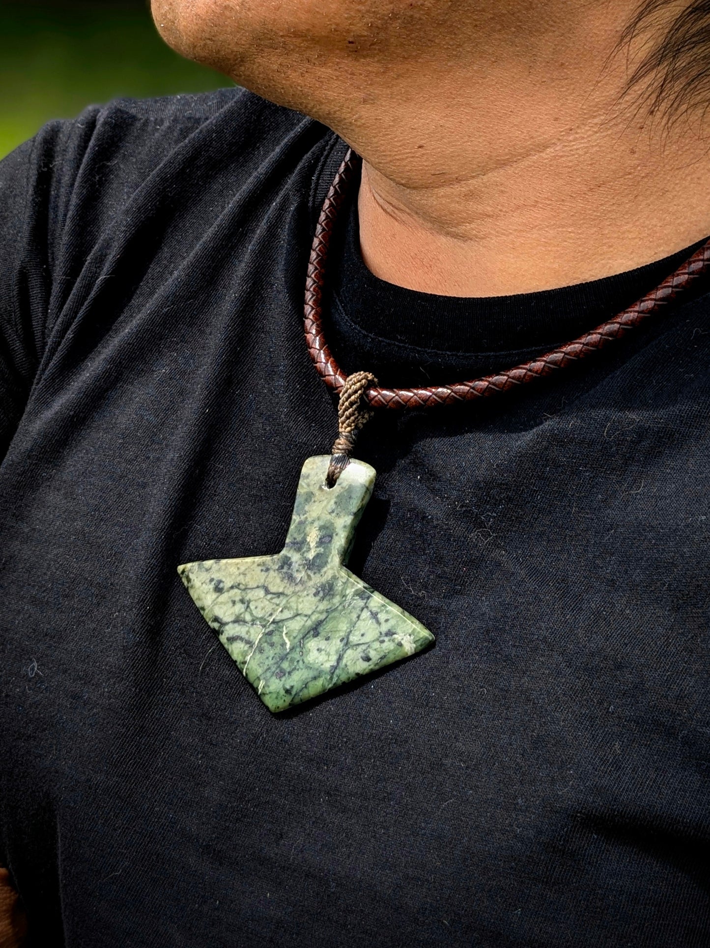 Pendentif Pointe de Flèche en Jade Néphrite