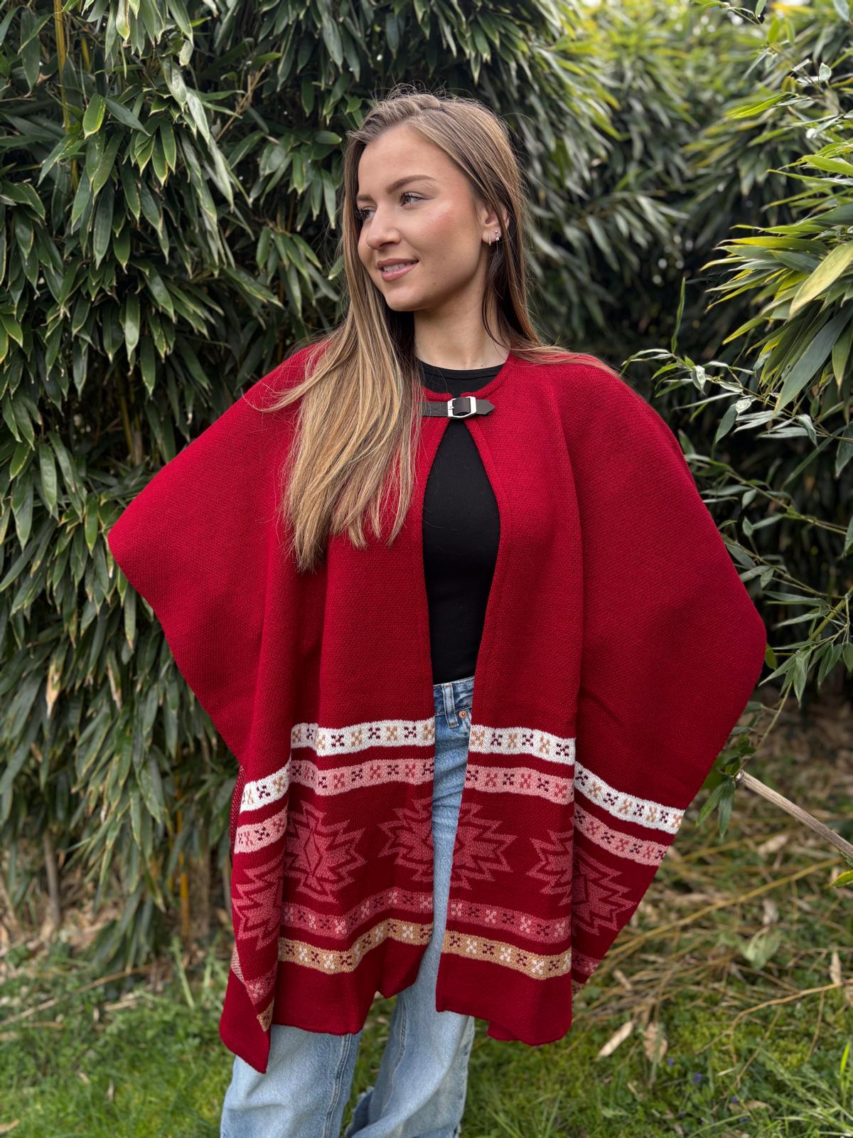 Poncho Cape Ethnique Otavalo-Ecuador