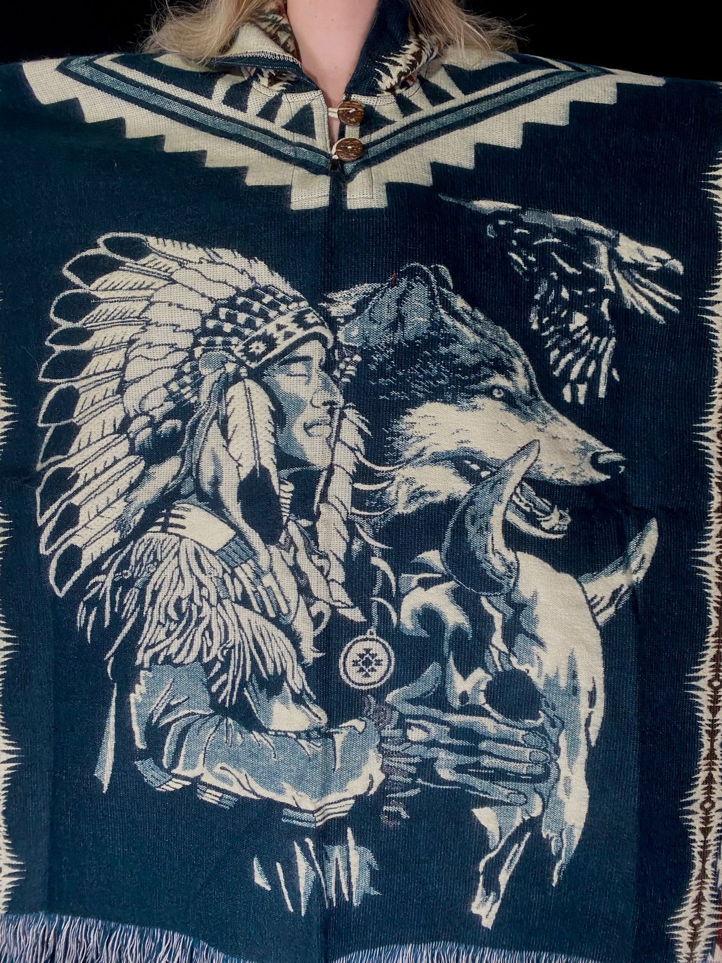 Poncho loup-aigle Otavalo-Ecuador