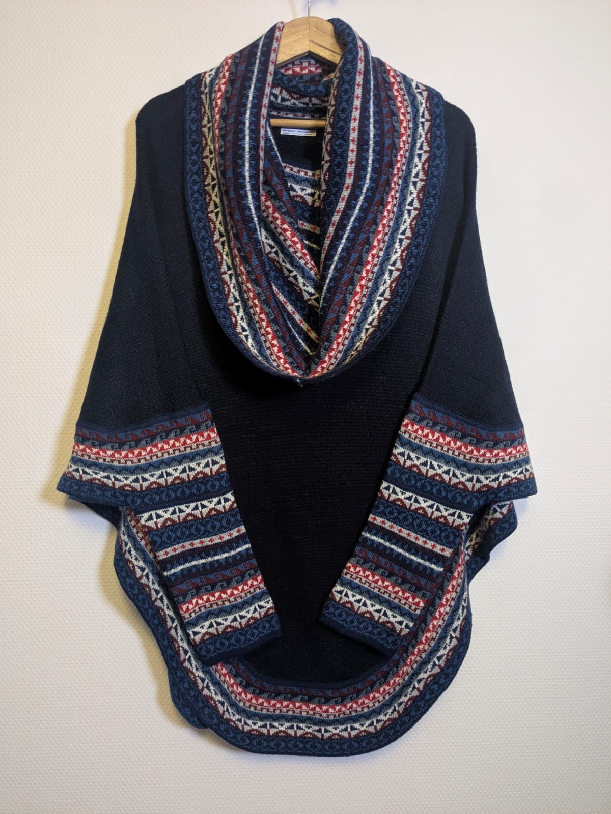 Poncho en Alpaga avec Manches