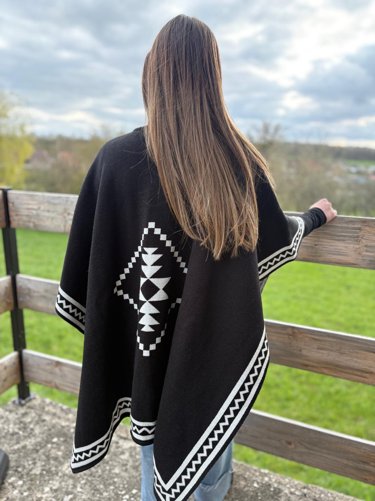 Poncho Cape Ethnique Otavalo-Ecuador